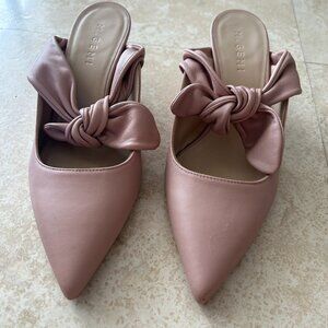 M. Gemi The BOW Lasso Kitten Heels